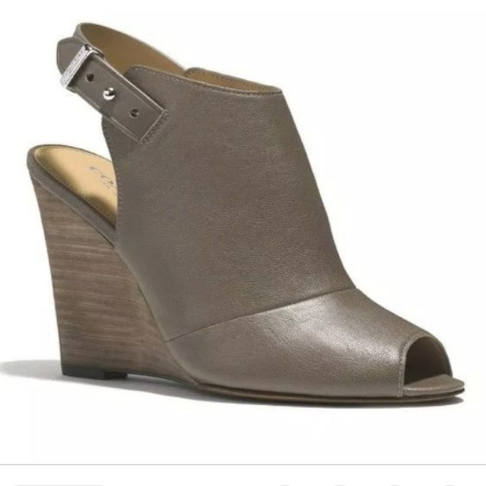 Coach " lindsay" bootie